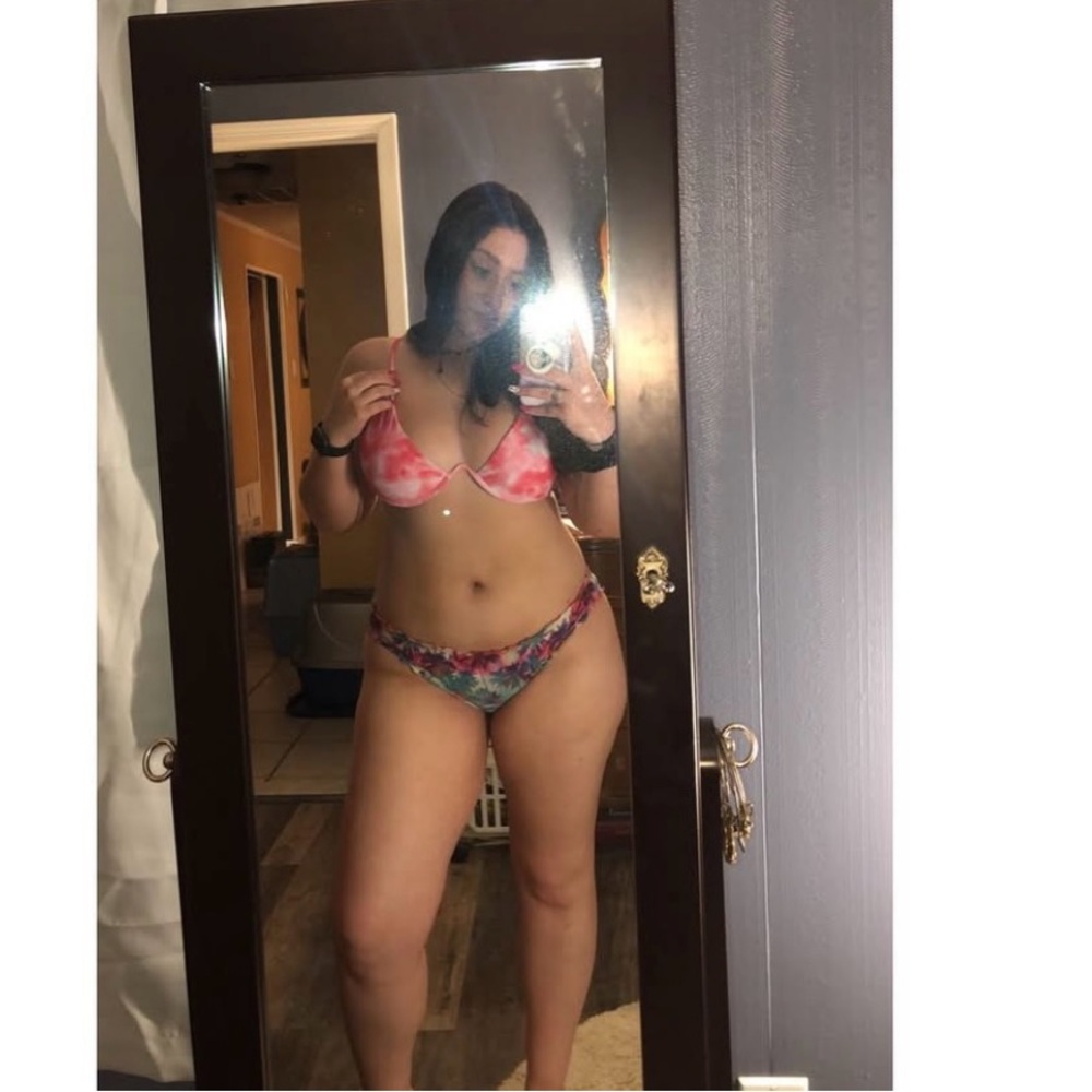 SHEIN - Pink Bra top